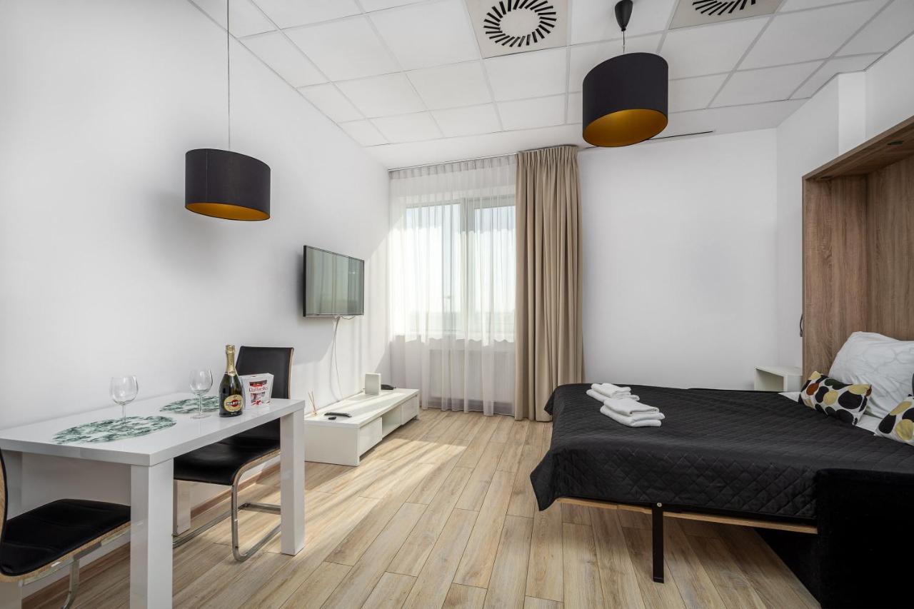 Varsovla Apartments Warsaw Exterior photo